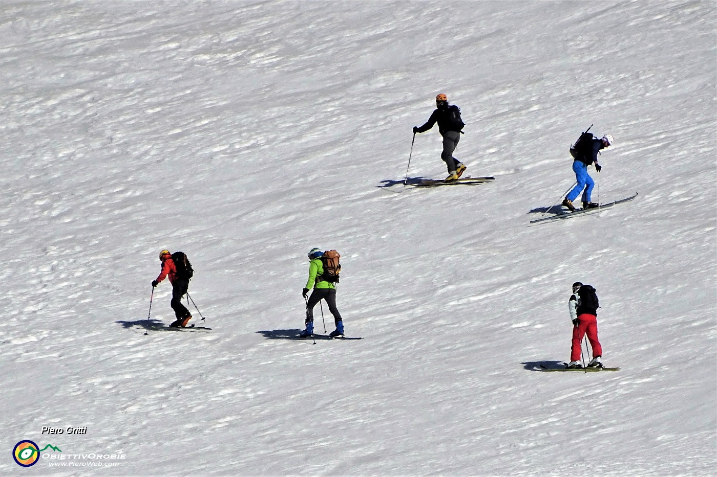 29 Scialpinisti  alla Bocchetta Triomen (2220 m).JPG -                                